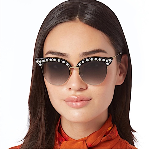 ⚡️GUCCI Pearl/ Gold Studded Cat Eye Sunglasses in Black-Gray, GG0212S, BRAND NEW - Picture 5 of 17